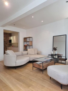 Hyde Park Mews, London